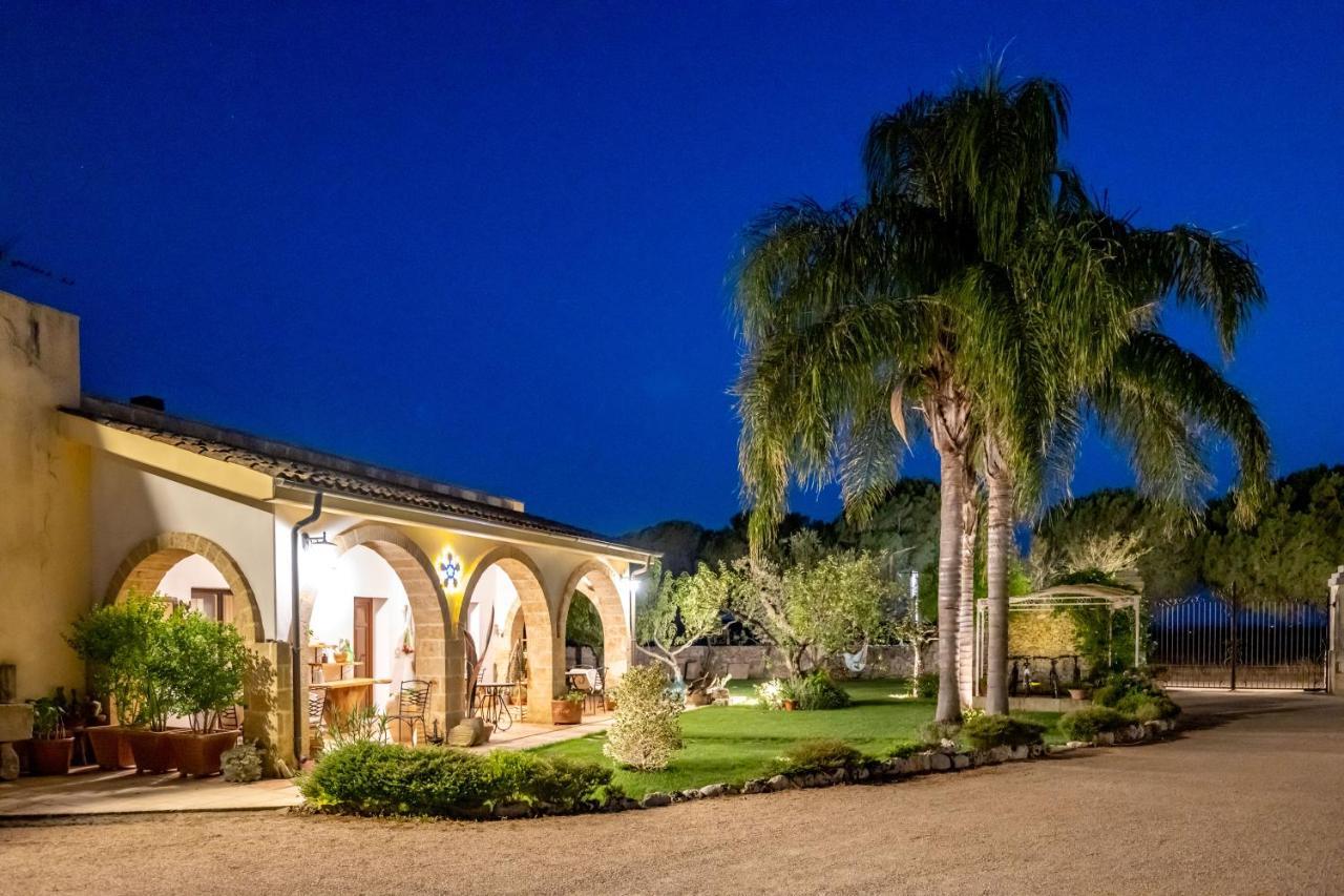 Masseria Casina Montana Corigliano dʼOtranto Eksteriør billede