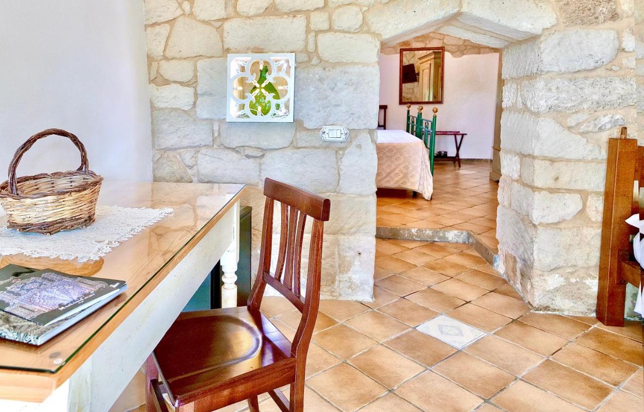 Masseria Casina Montana Corigliano dʼOtranto Eksteriør billede
